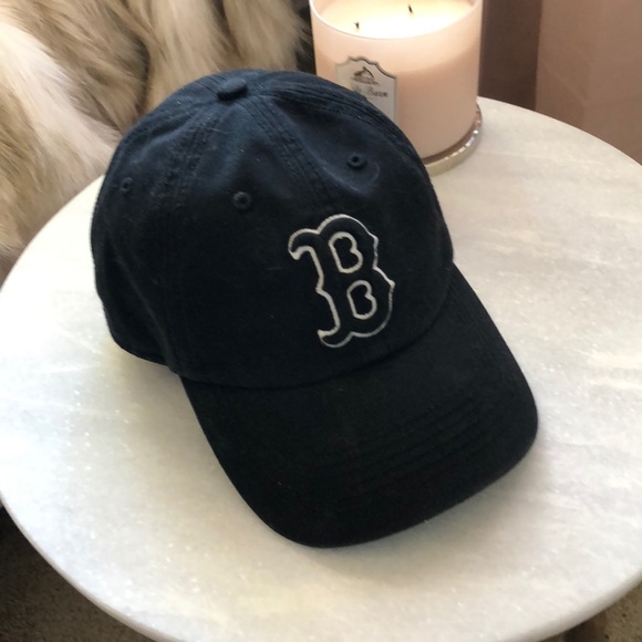 black and white red sox hat